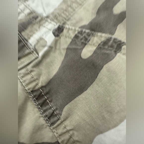 GAP Brown Tan Cargo Pants - Picture 3 of 6